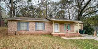 4 bedroom/2 bath Home in the NW with Easy Access to I10 4 bedroom/2 bath Home in the NW with Easy Access to I10 Gallery 1