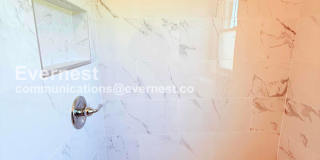 2302 Hazelwood Street Gallery 14