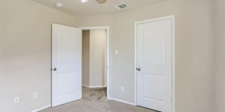 503 Hawthorn Drive Gallery 9