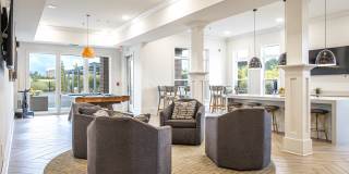 The Kingson Gallery 33