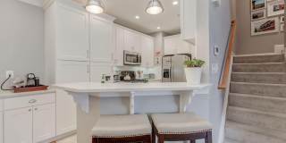 5112 KNAPP Place Gallery 4