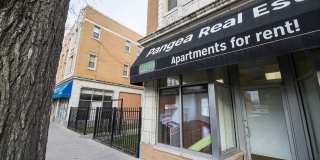 5957 W Madison St Gallery 30