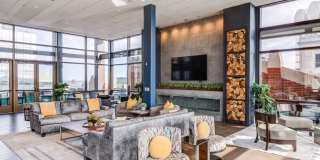 Arrive Inner Harbor Gallery 44
