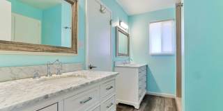 Spacious 6-Bedroom Pool Home Near ASU with 2-Car Garage Gallery 20