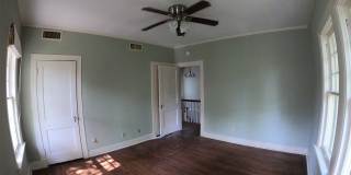 824 Oakwood St - B Gallery 25