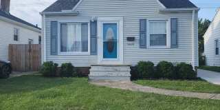 Charming 3-Bedroom Single-Family Home at 5618 Sunderland Dr | Detached 2-Car Garage & Central A/C Gallery 1