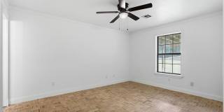 1813 W 62nd Street Gallery 20