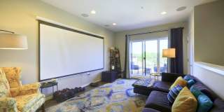 Stunning 4 bed, 4 Bath with Private Rooftop Terrace & Garage Gallery 31