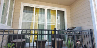 3 Bedroom town home  in Aurora Gallery 3