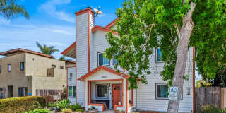 Spacious 3 Bed / 3 Bath Ocean Beach Townhome with Private Patio & Garage - Available NOW Gallery 4