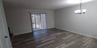 Newly Remodeled 2 BR 1.5 BA Town Homes Gallery 4