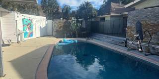 Spacious 3BR House in Woodland Hills Gallery 18