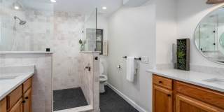 8303 N River Oaks Ct Gallery 20