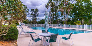 Luxury 4-bedroom - 4 bath with garage Gallery 38