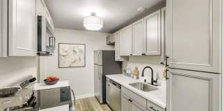 Beautifully Renovated 1 & 2 Bedroom Apartments in Lynnwood! Gallery 14
