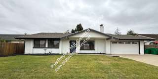 Pioneer Village- Large Single Story Home Near Marian Hospital/101 Frwy Gallery 1