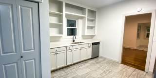 44 South Florence Avenue Gallery 6