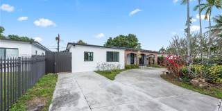 161 SW 52nd Ct Gallery 4