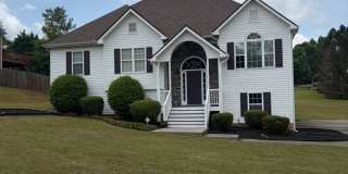 Beautiful Home with Finished Basement Gallery 1