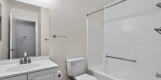 Charming 3BR House in Lancaster Gallery 19