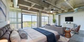 230 West Alabama Apartments Gallery 32