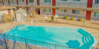 Hillcrest Apartments Gallery 1