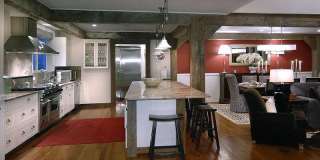 717 W Francis Street Gallery 2