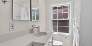 5028 MASSACHUSETTS Avenue NW Gallery 29