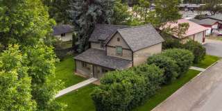 Historic 5 Bedroom Home in Belgrade Gallery 1