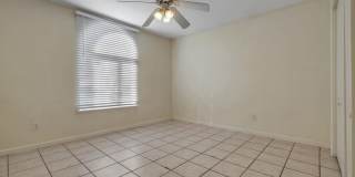 712 W Brevard Street Gallery 17