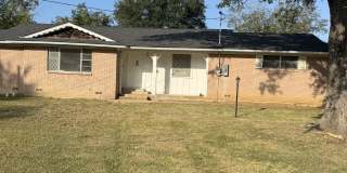 915 North Spring Street Gallery 1