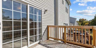 Spacious 3-Bedroom Townhome in Ganyard Farm Gallery 13