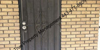Spacious 5 Bedroom Home with Large Backyard & In-Unit Washer/Dryer Gallery 1