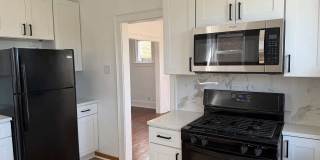 715 Means Avenue Gallery 8