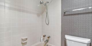 LUXURY 3-BEDROOM TOWNHOME IN ALAMO HEIGHTS Gallery 27