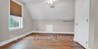 364 Prospect St Gallery 44