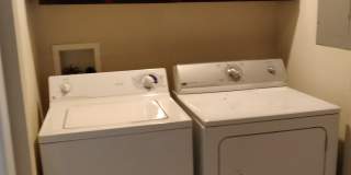 513-1 S. Ash St Gallery 7