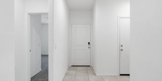 1575 East Fletcher Drive Gallery 5