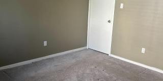 413 GREGORYS Way Gallery 5