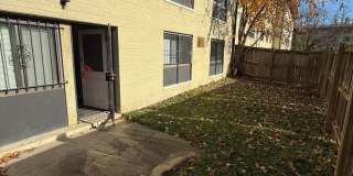 Beautiful 2 Bedroom 1 Bath Condo Conveniently Located Gallery 19