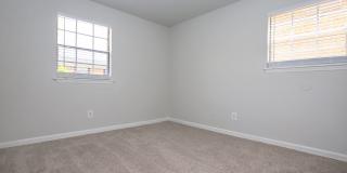 South Pointe Apartment Home Gallery 7