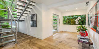 79 Shore Drive West Gallery 2