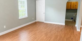 1103 Colonial Avenue Gallery 3