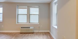 Spacious Studio Across from Meridian Hill Park! Gallery 8