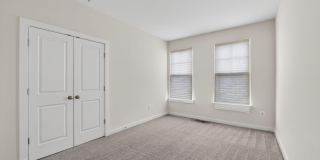 5303 GREENWICH Circle Gallery 16
