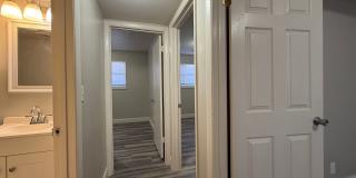 Saint Clair  -  2459 S Gallery 16