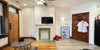 2821 Shakespeare Gallery 10