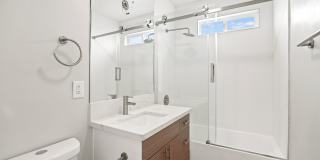 1352 W 36th Street apartments Gallery 53