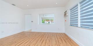 2368 SW 26th St Gallery 8