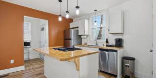 2 Bedroom 2 Bath Single Family Home in Columbus Gallery 1